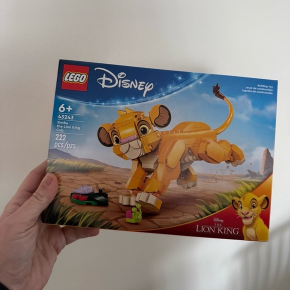 LEGO Disney Lion King Simba Set - Yellow and Tan - Picture 1 of 1